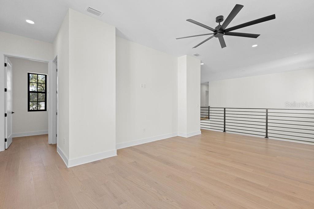 MAC FARLANE PARK - Residential Lease