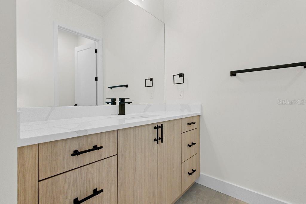 MAC FARLANE PARK - Residential Lease