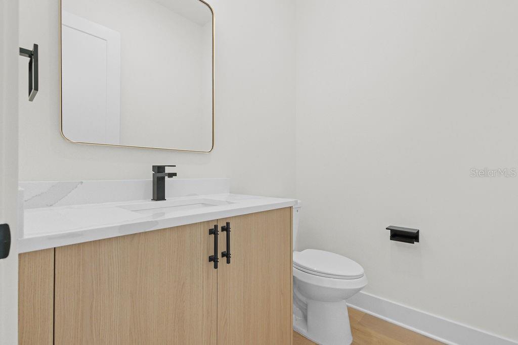 MAC FARLANE PARK - Residential Lease