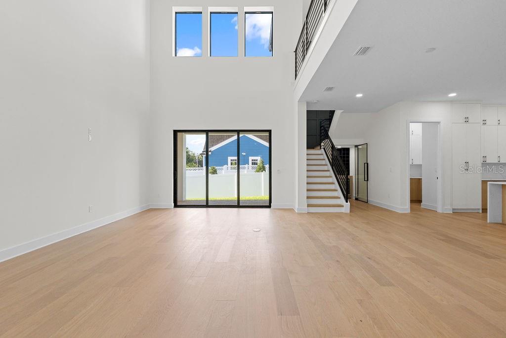 MAC FARLANE PARK - Residential Lease