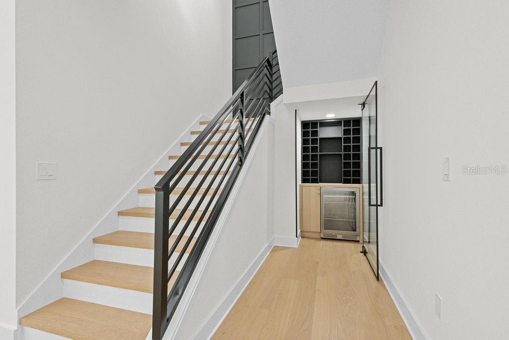 MAC FARLANE PARK - Residential Lease