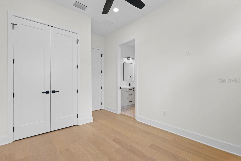 MAC FARLANE PARK - Residential Lease