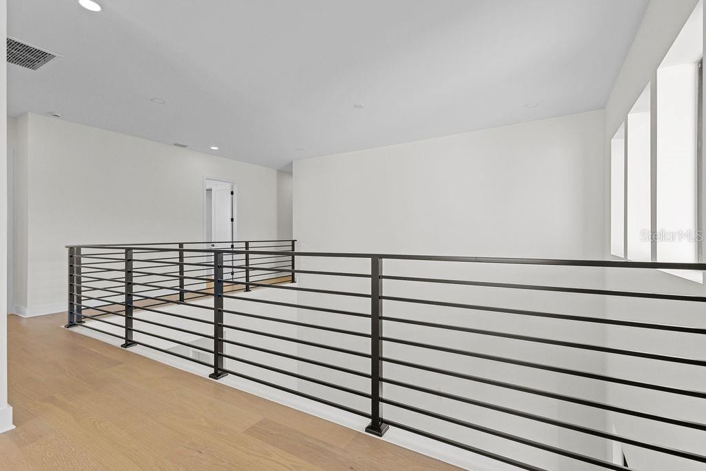 MAC FARLANE PARK - Residential Lease