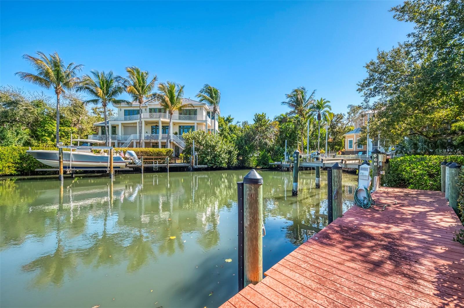 HIDDEN HARBOR - Residential