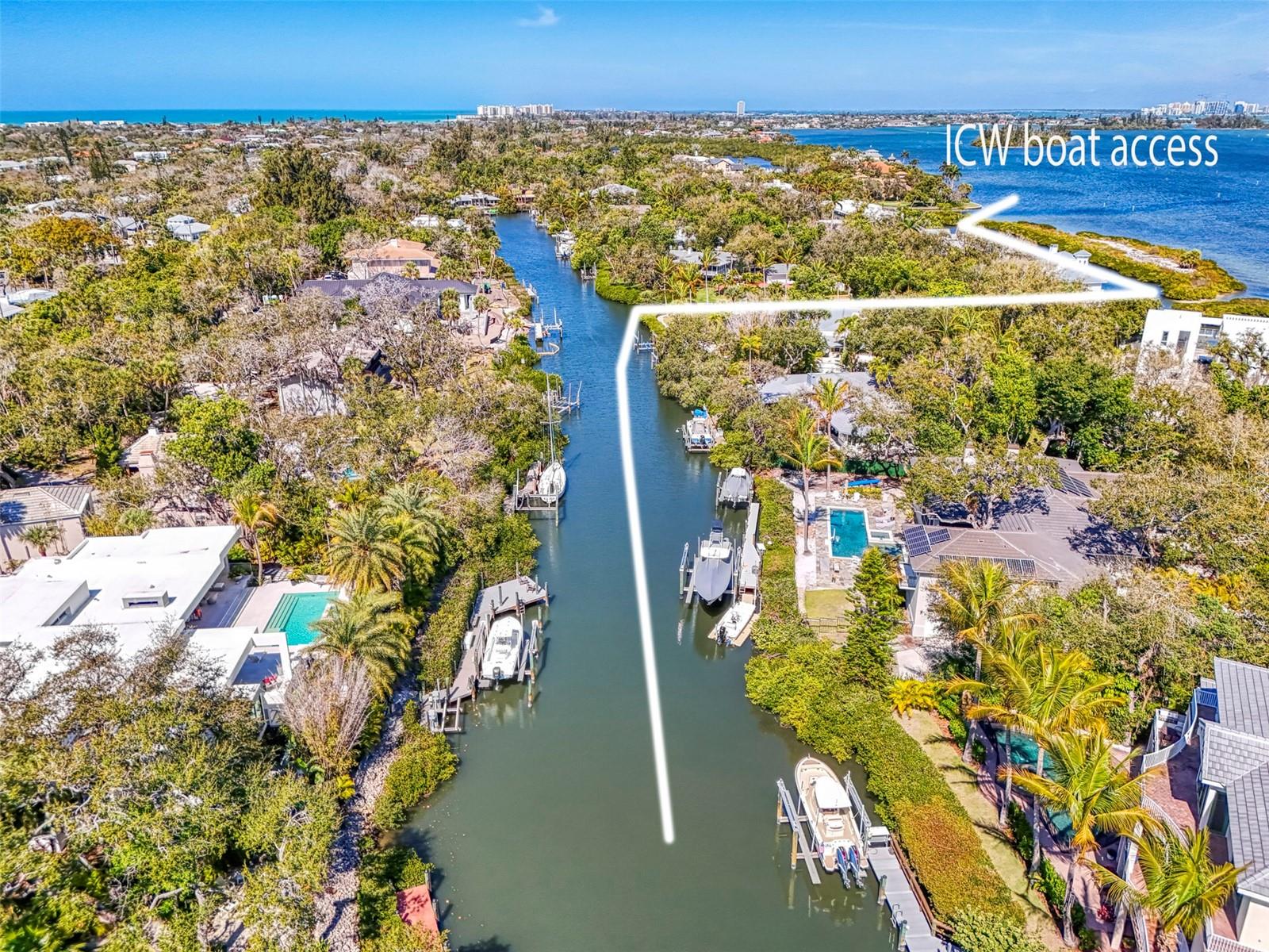 HIDDEN HARBOR - Residential