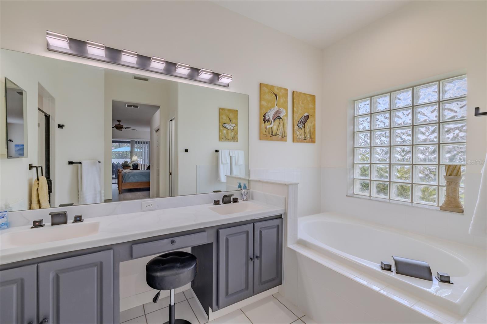 CYPRESS CREEK VILLAGE A REV - Residential