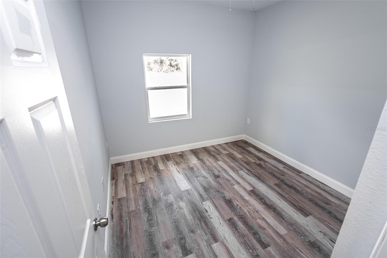 WALK IN WATER LAKE ESTATES PH 03 - Residential