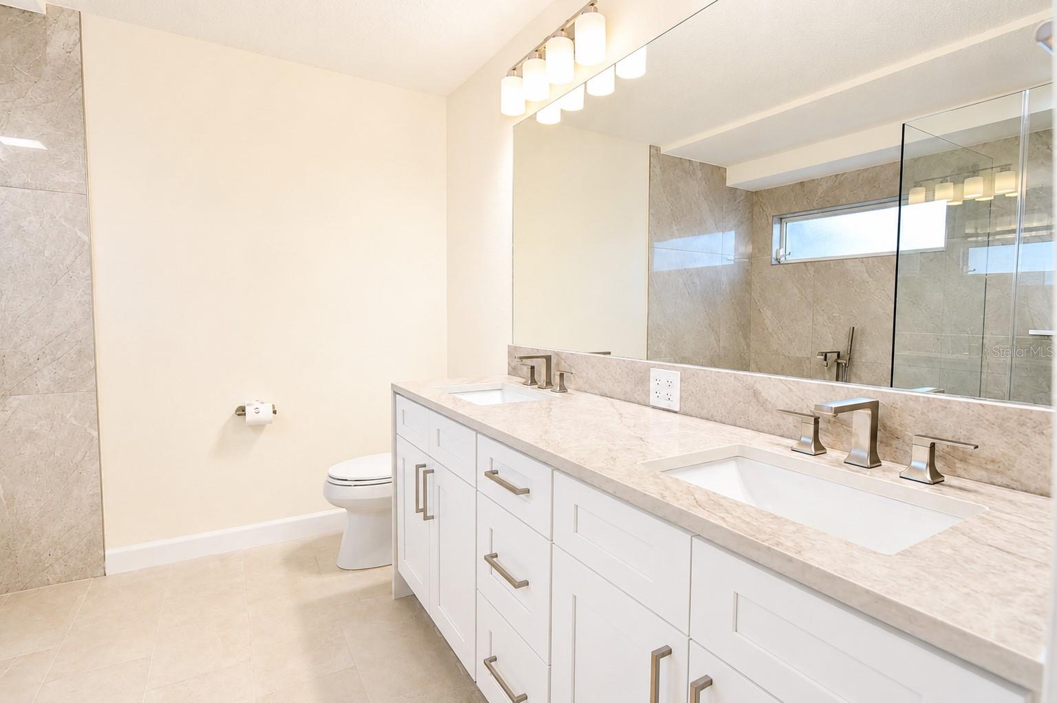 TWIN LAKE - Residential Lease