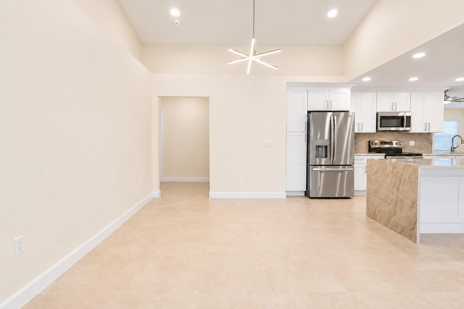 TWIN LAKE - Residential Lease