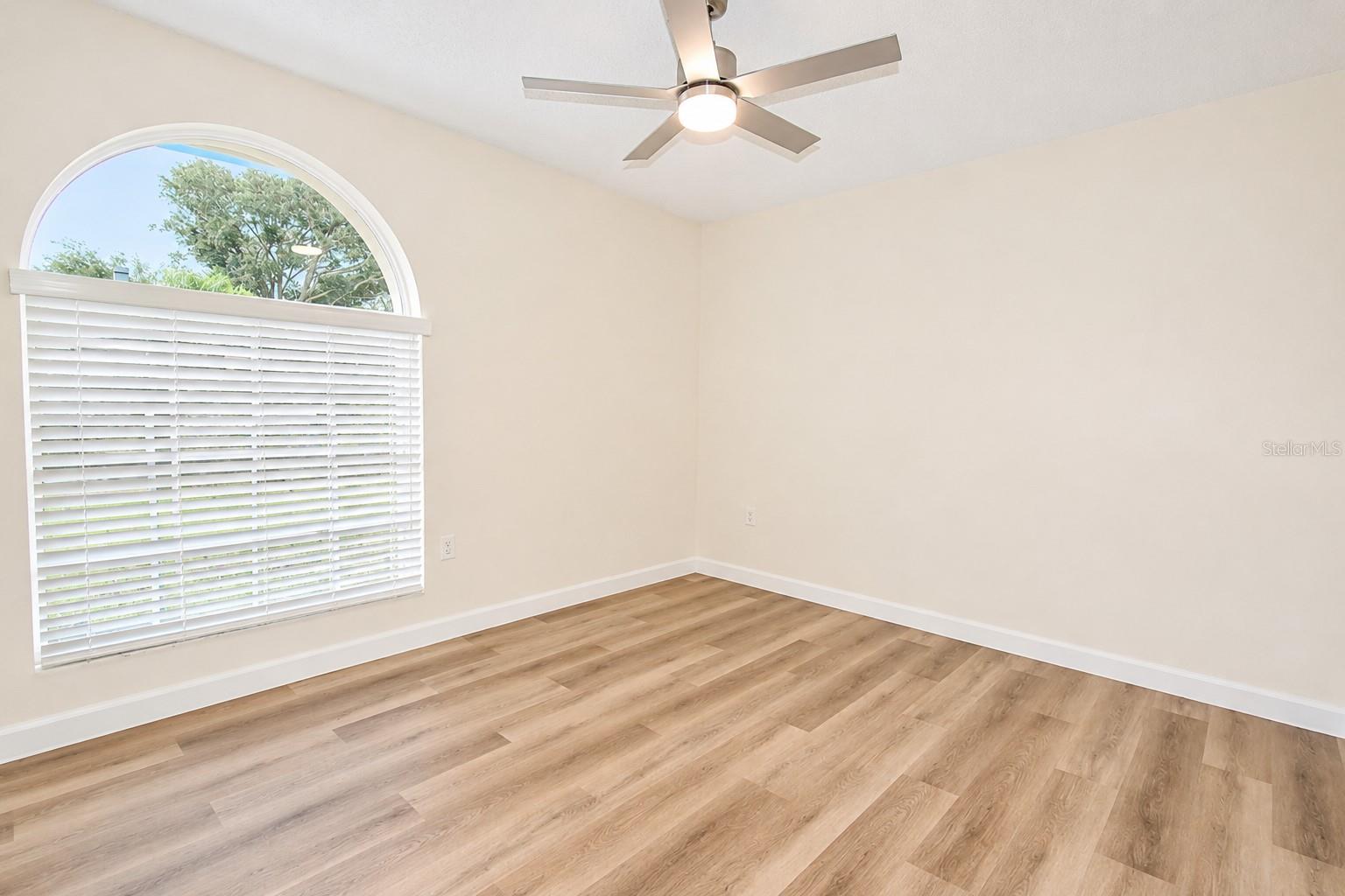 TWIN LAKE - Residential Lease