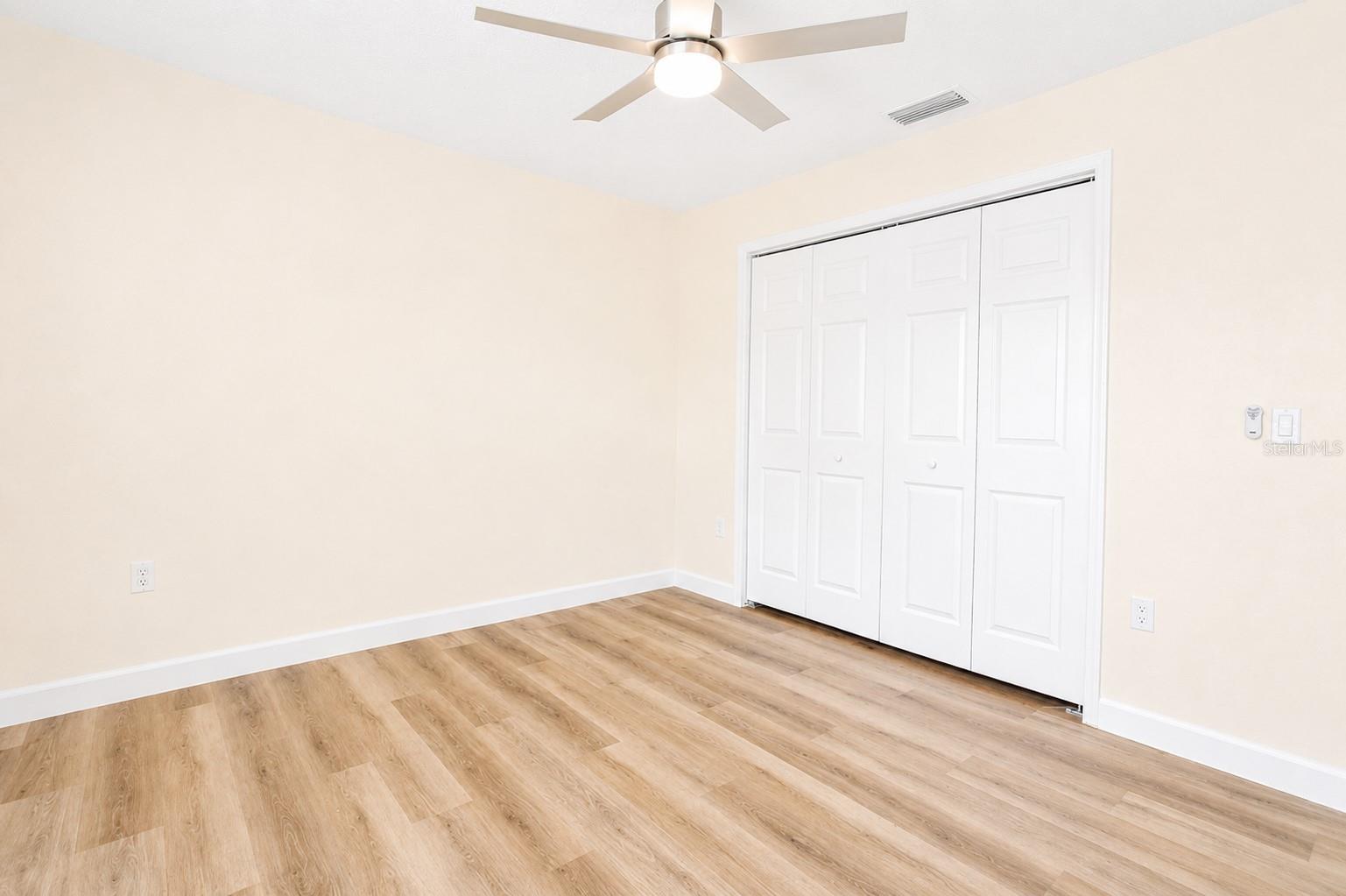 TWIN LAKE - Residential Lease