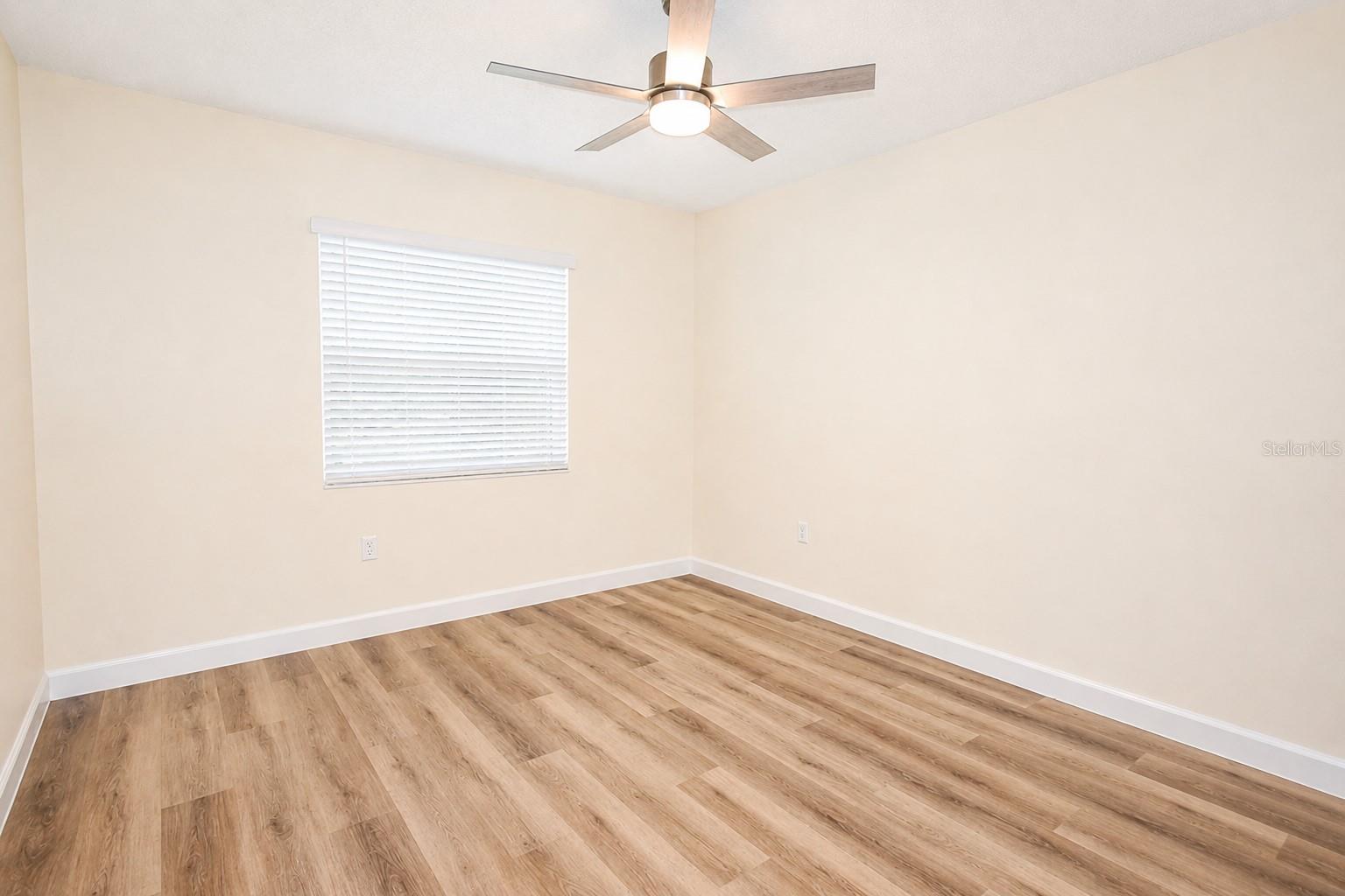 TWIN LAKE - Residential Lease