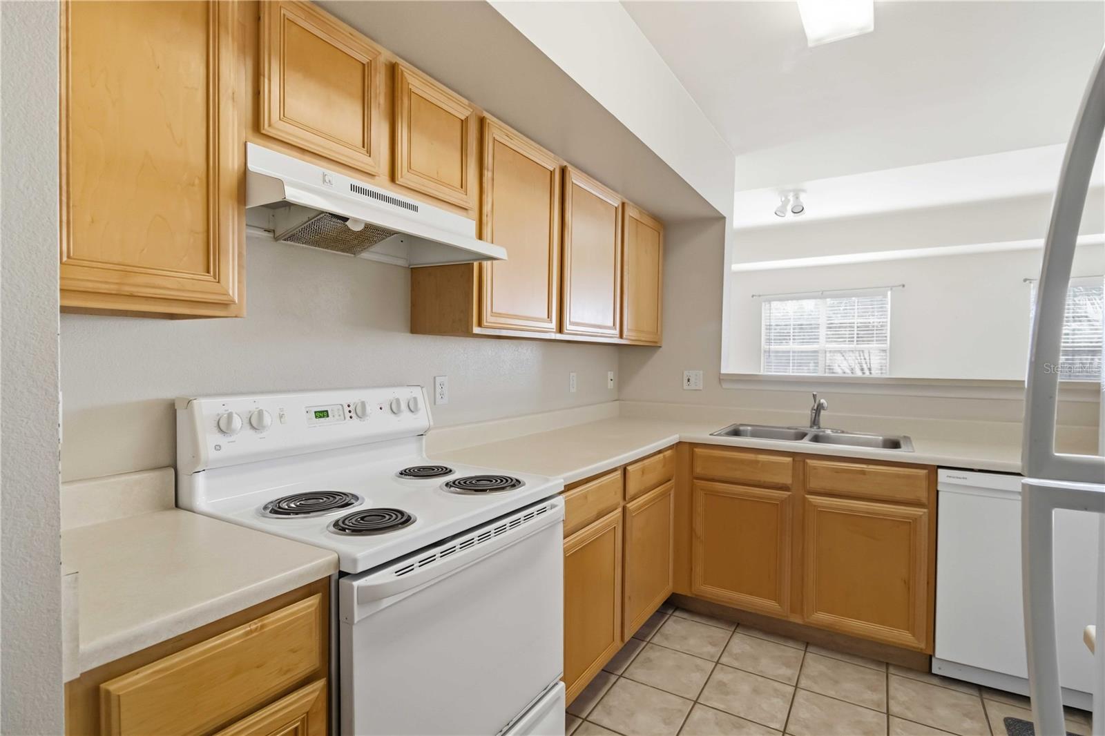VILLAGIO - Residential Lease