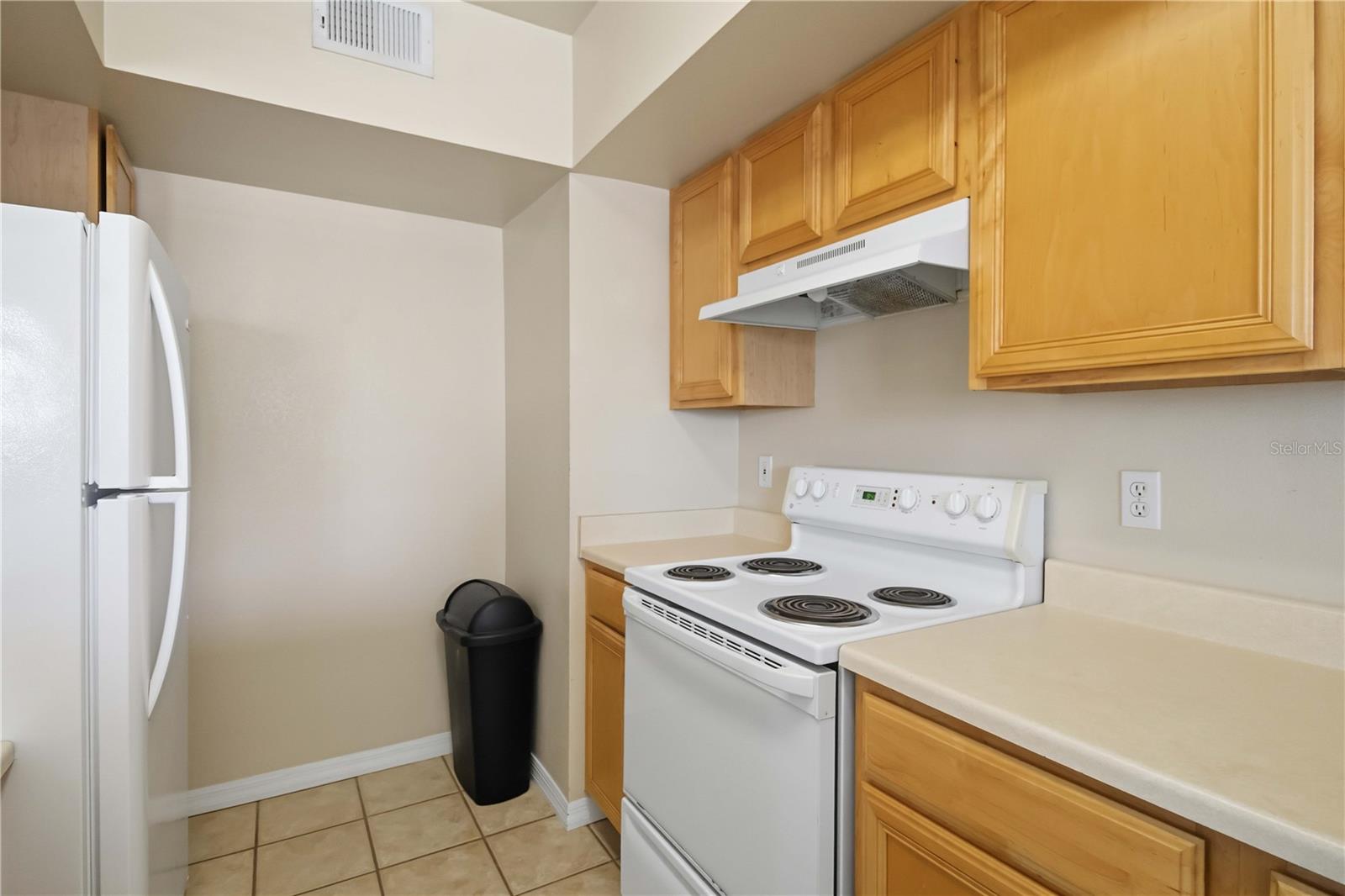 VILLAGIO - Residential Lease
