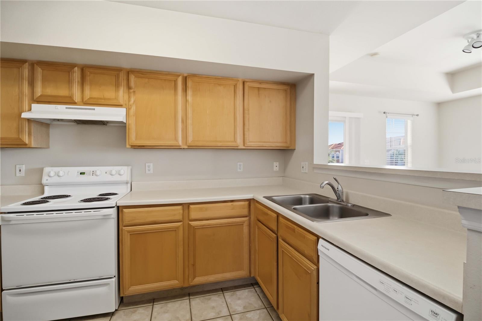 VILLAGIO - Residential Lease