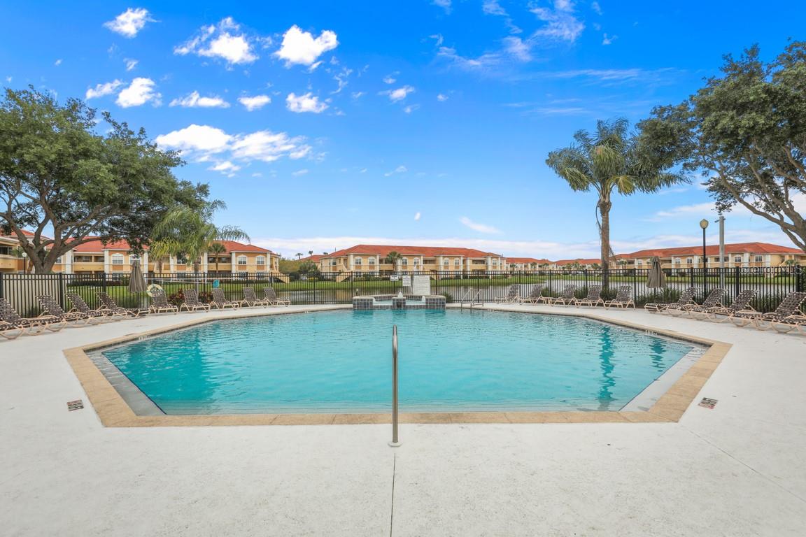 VILLAGIO - Residential Lease