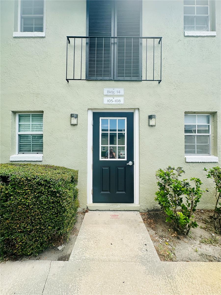 525 Conway Rd Unit 108, Building 14 | The Villas of Orlando Condominium 1 Bedroom | 1 Bathroom | Second-Floor Condo Orlando, Florida
Affordable Florida living at its best — this move-in-ready 1-bedroom, 1-bath condo on the second floor of Building 14 in the desirable Villas of Orlando community is perfect for first-time buyers, downsizers, or investors. Featuring a spacious open living area, ample storage closets, oversized ceiling fans in the living and bedrooms, new quartz countertops in the kitchen, and two entrances with a patio area overlooking a shaded courtyard, this unit offers comfortable, low-maintenance living. Just steps from one of the three community pools and laundry facilities and conveniently walkable to recreation, parks, and shopping.
Community Amenities Include:
• Basic cable & internet
• Water/sewer
• Community pools
• Clubhouse
• Tennis & pickleball courts
• Laundry facilities
• Professional onsite management
• Boat & RV storage yard
Prime Location Highlights:
• Walkable to recreation, parks, and shopping
• Directly across from Lake Underhill Park with public boat ramp and exercise trails
• Quick access to the 408, Downtown Orlando, the Milk District, Thornton Park, and Orlando Executive Airport
In a quiet, established neighborhood with strong rental demand, this condo is an outstanding affordable opportunity in Central Florida. Don’t miss this chance to own a full-amenity community with professional on-site management at a great price point.