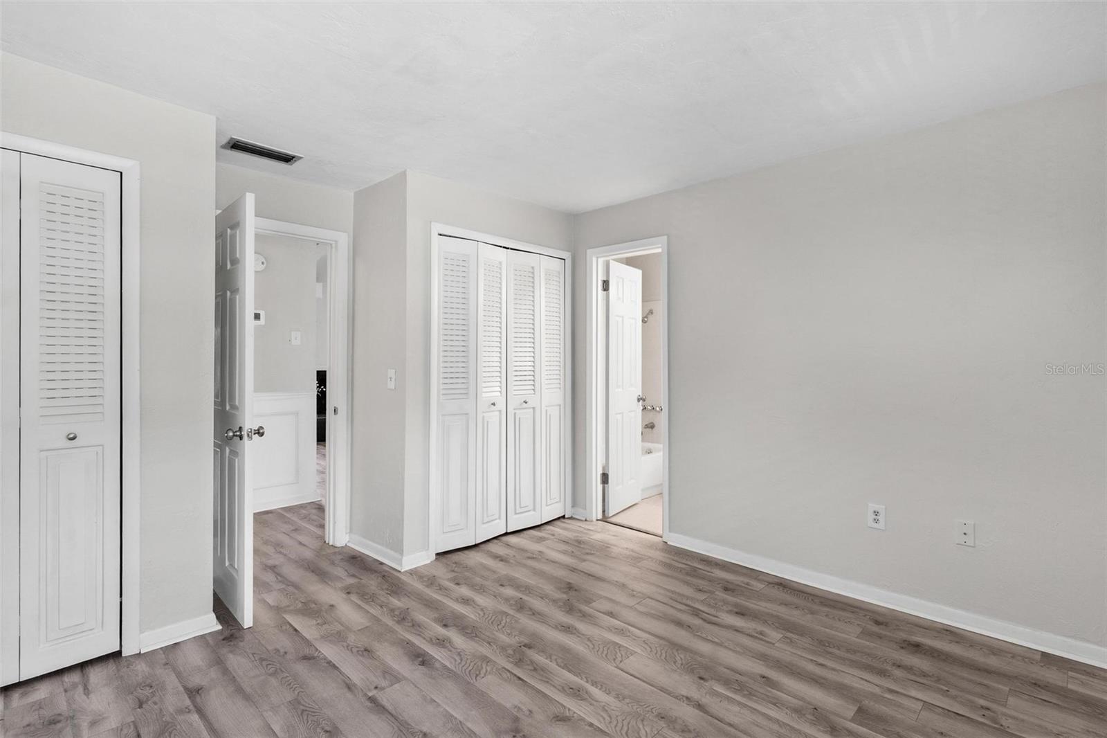 SANDALWOOD CONDO - Residential