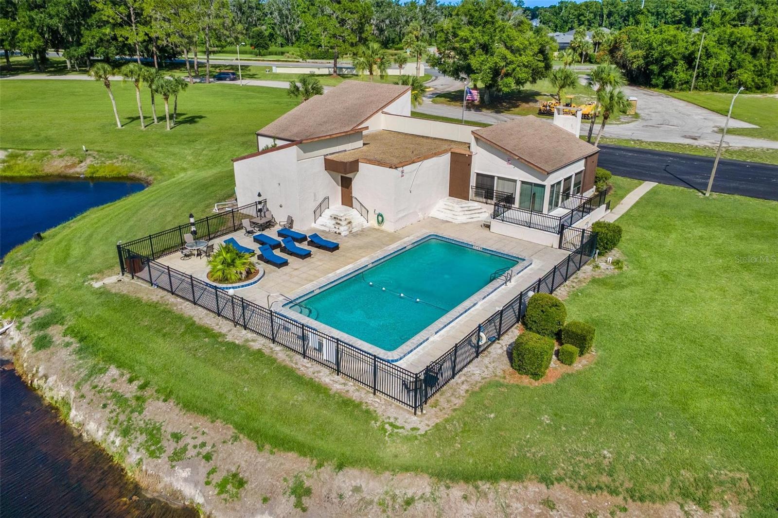 SANDALWOOD CONDO - Residential