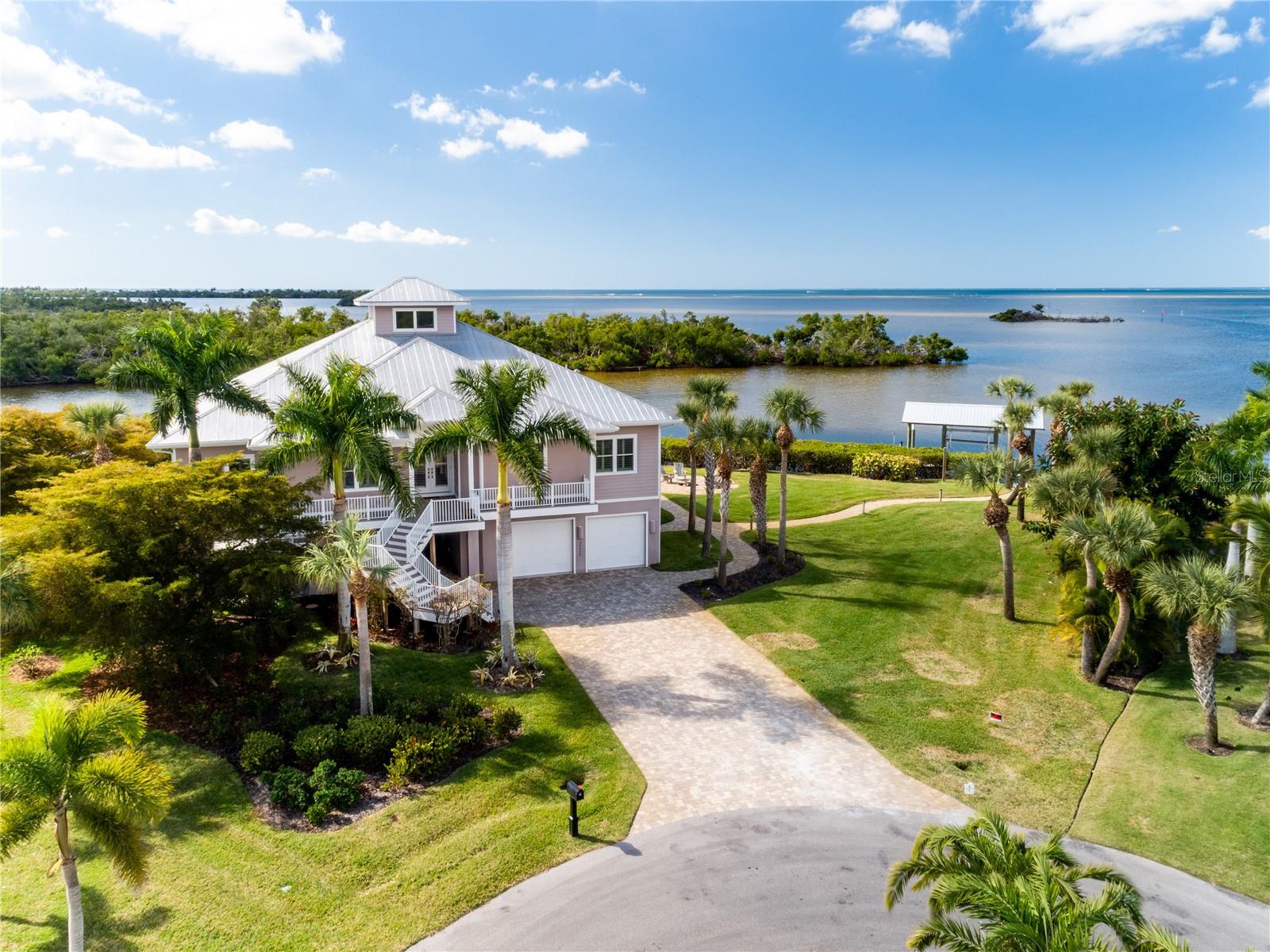 PIRATE HARBOR 01 - Residential