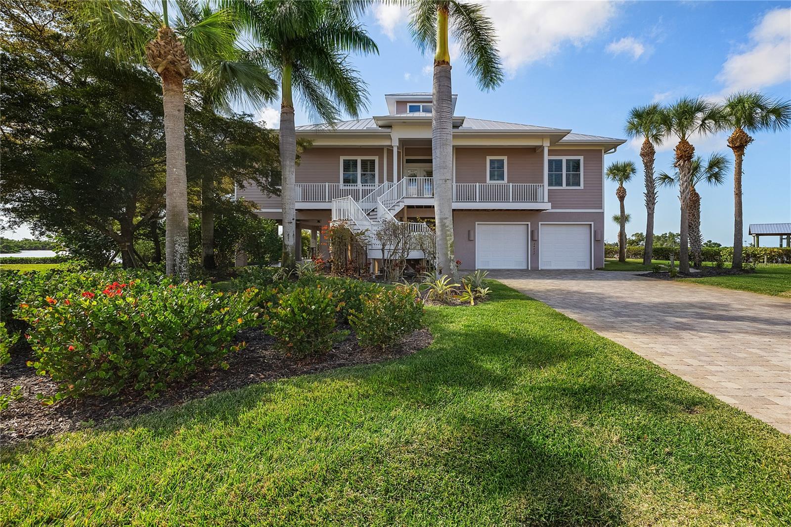 PIRATE HARBOR 01 - Residential