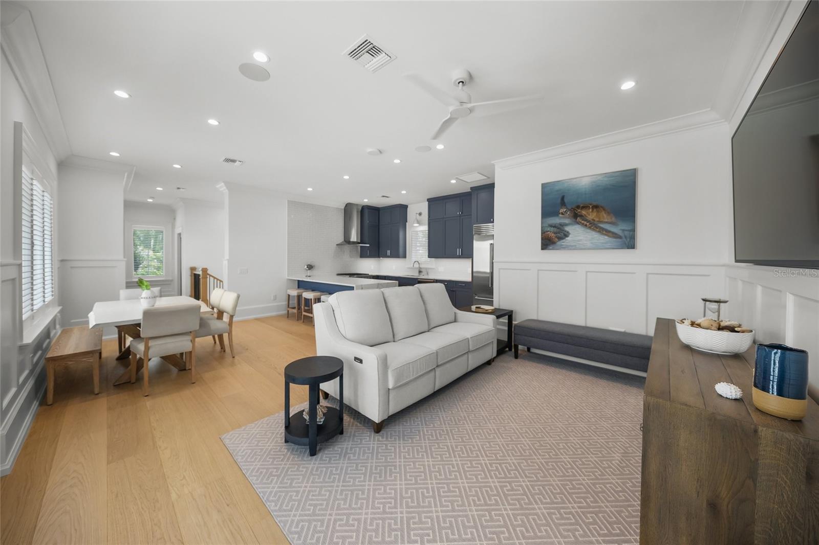SLEEPY LAGOON PARK - Residential