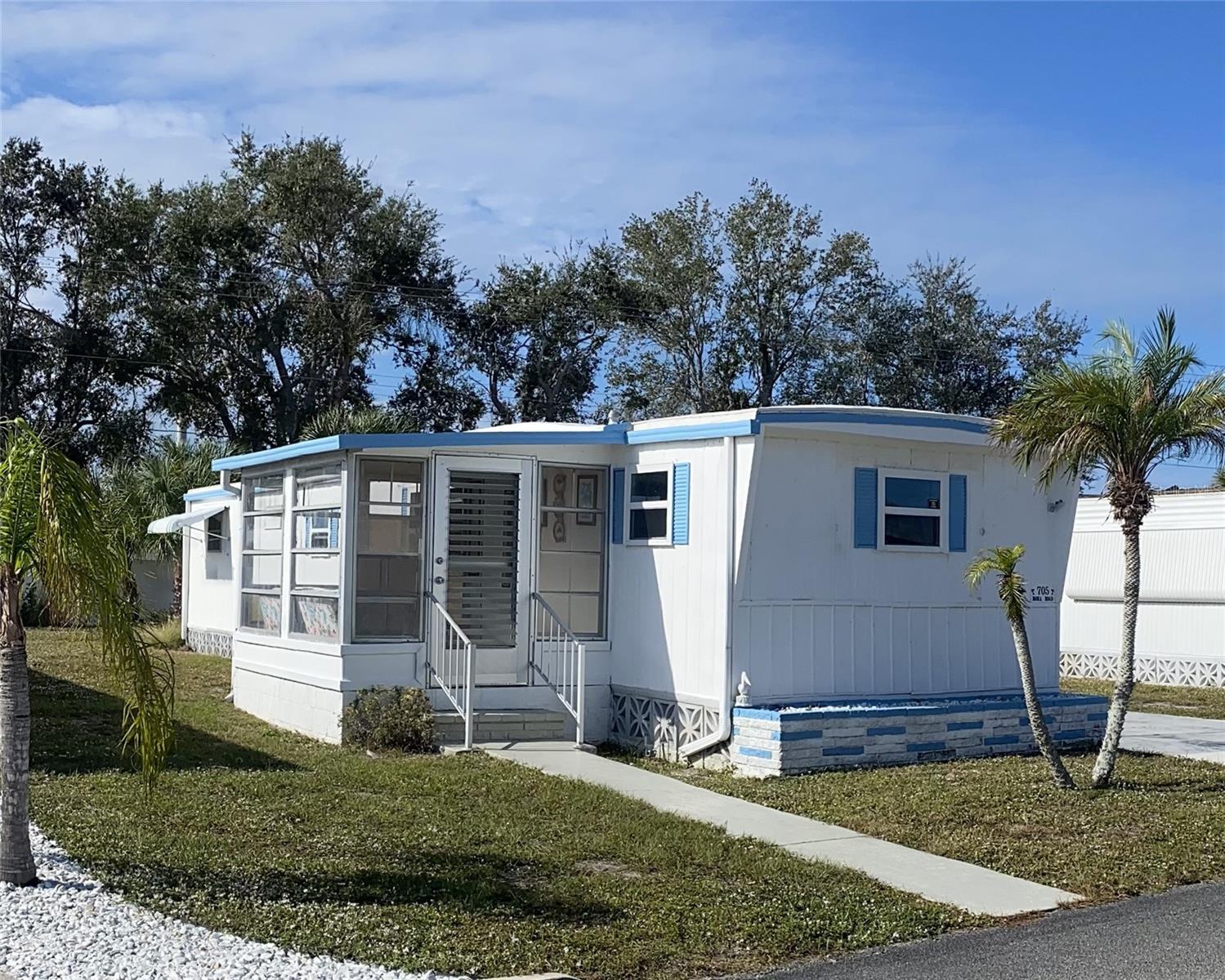 VENICE ISLE - Residential