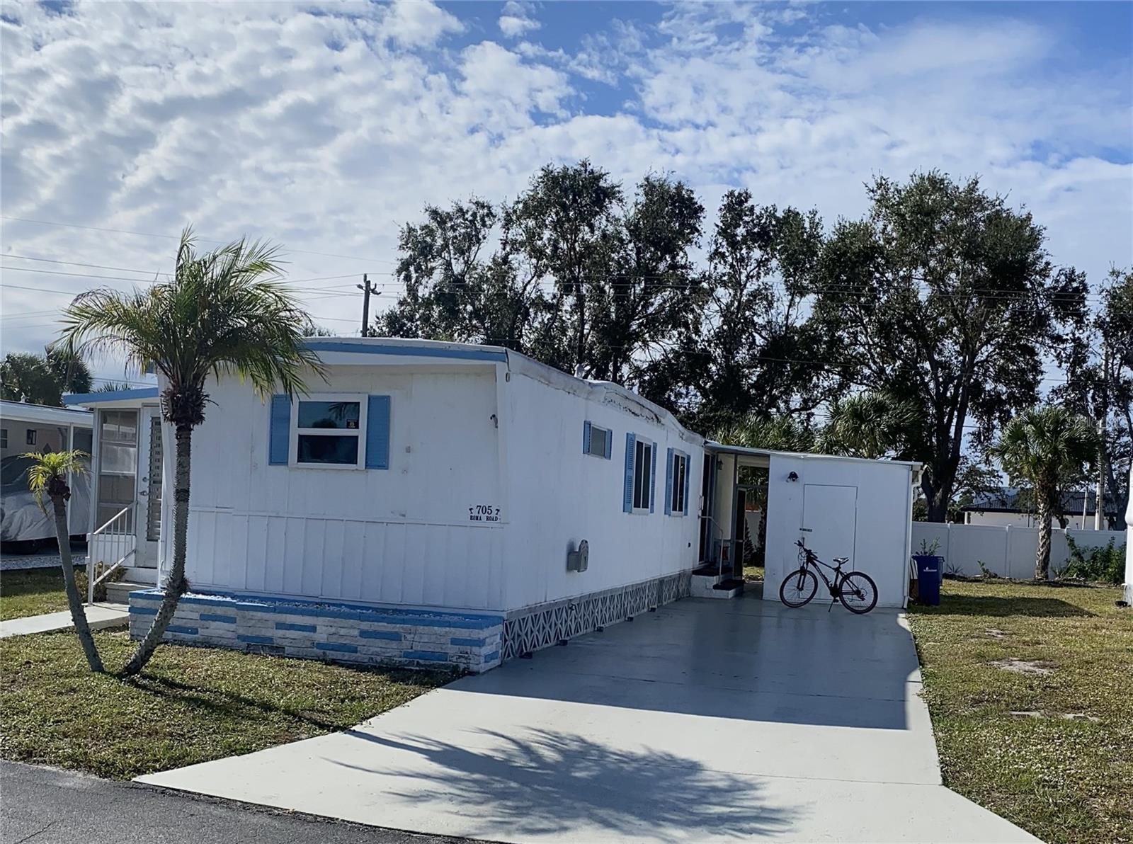 VENICE ISLE - Residential