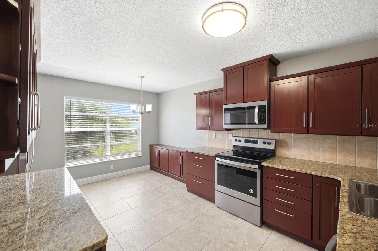 MILLPOND TRACE CONDO - Residential