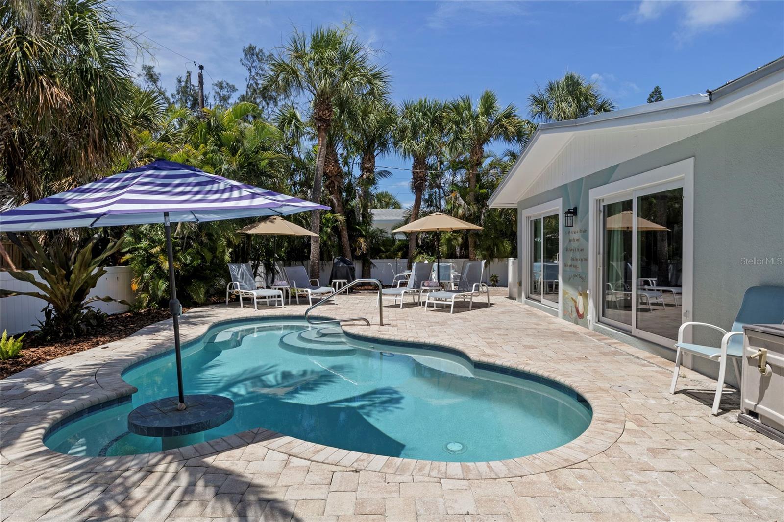 ANNA MARIA BEACH - Residential
