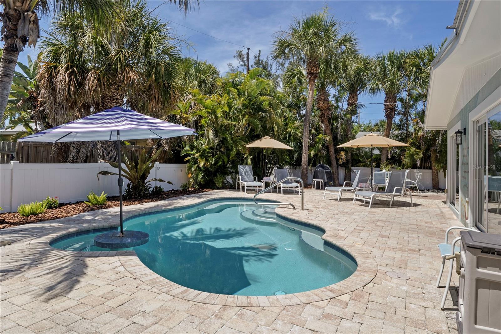 ANNA MARIA BEACH - Residential