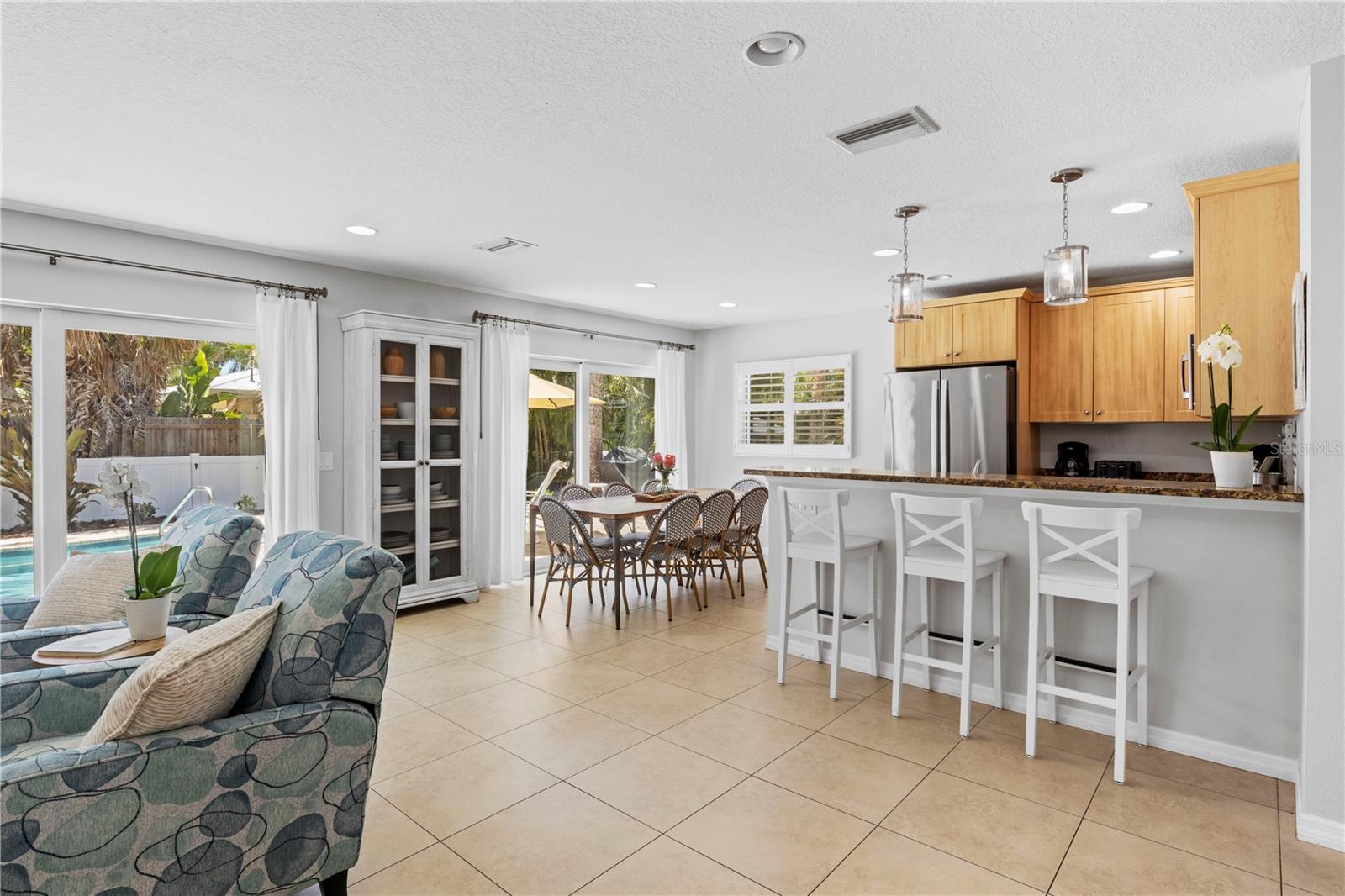 ANNA MARIA BEACH - Residential