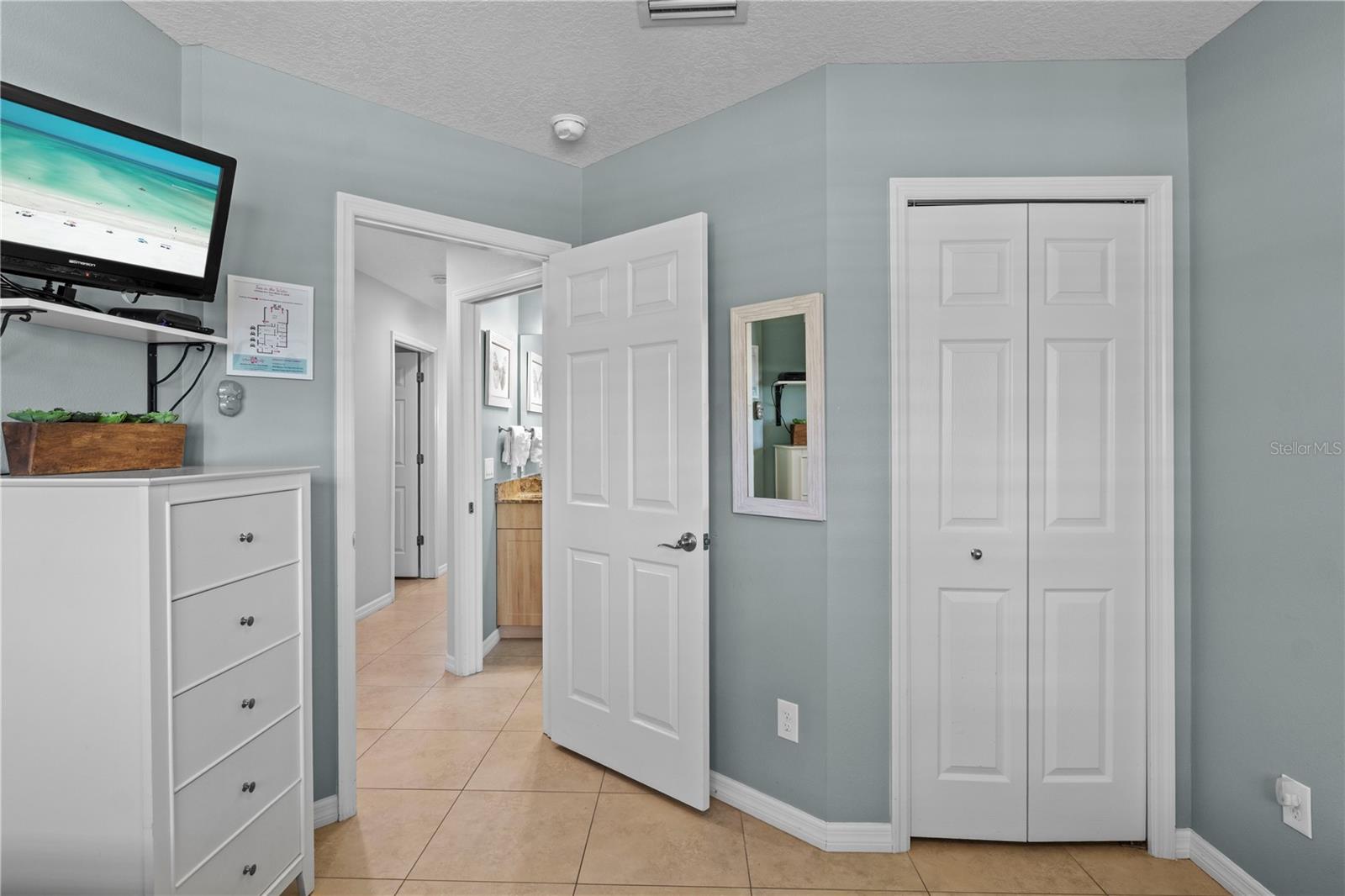 ANNA MARIA BEACH - Residential