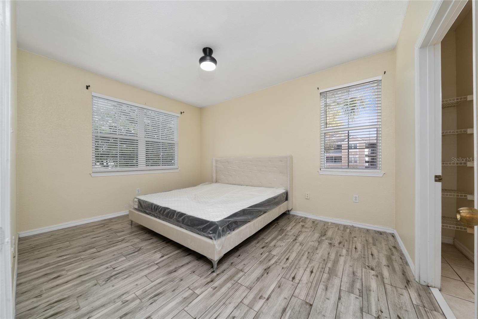 HAMPTONS/METROWEST - Residential