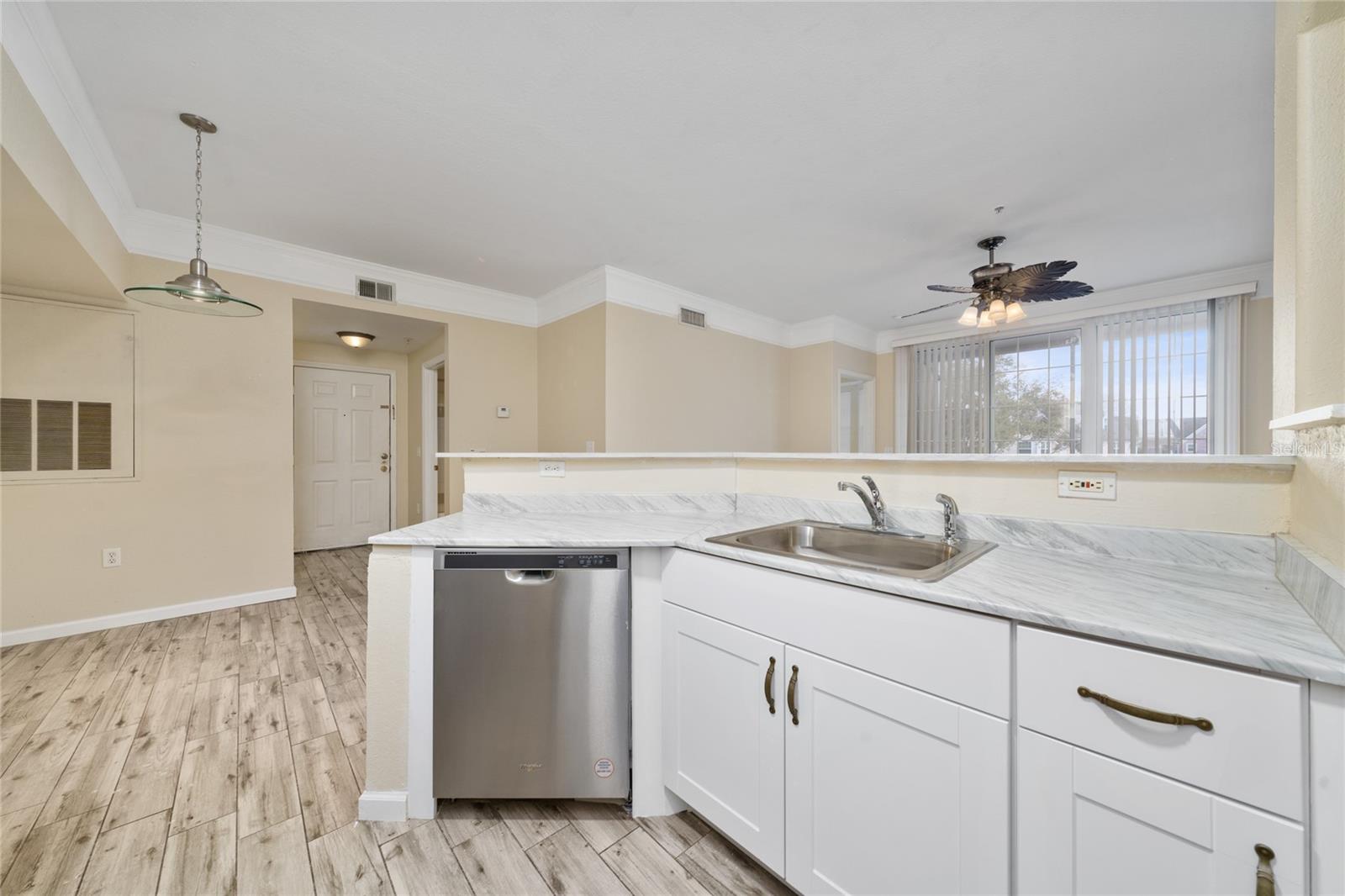 HAMPTONS/METROWEST - Residential