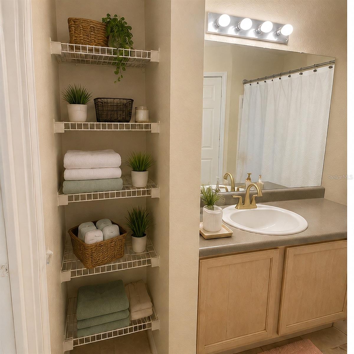 HAMPTONS/METROWEST - Residential