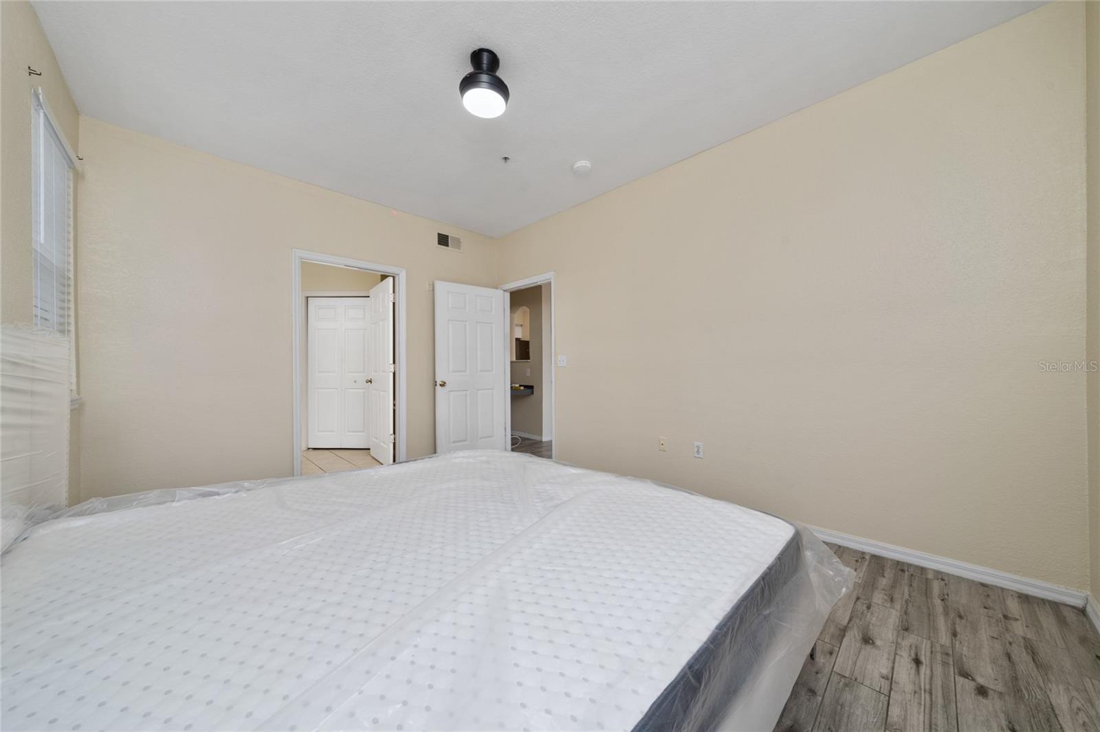 HAMPTONS/METROWEST - Residential