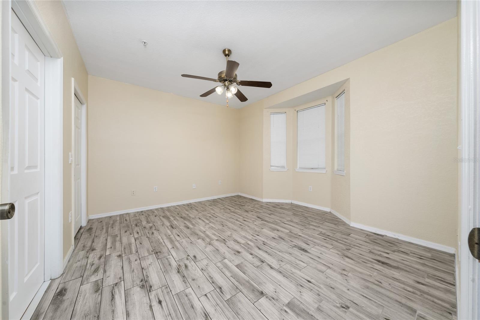 HAMPTONS/METROWEST - Residential