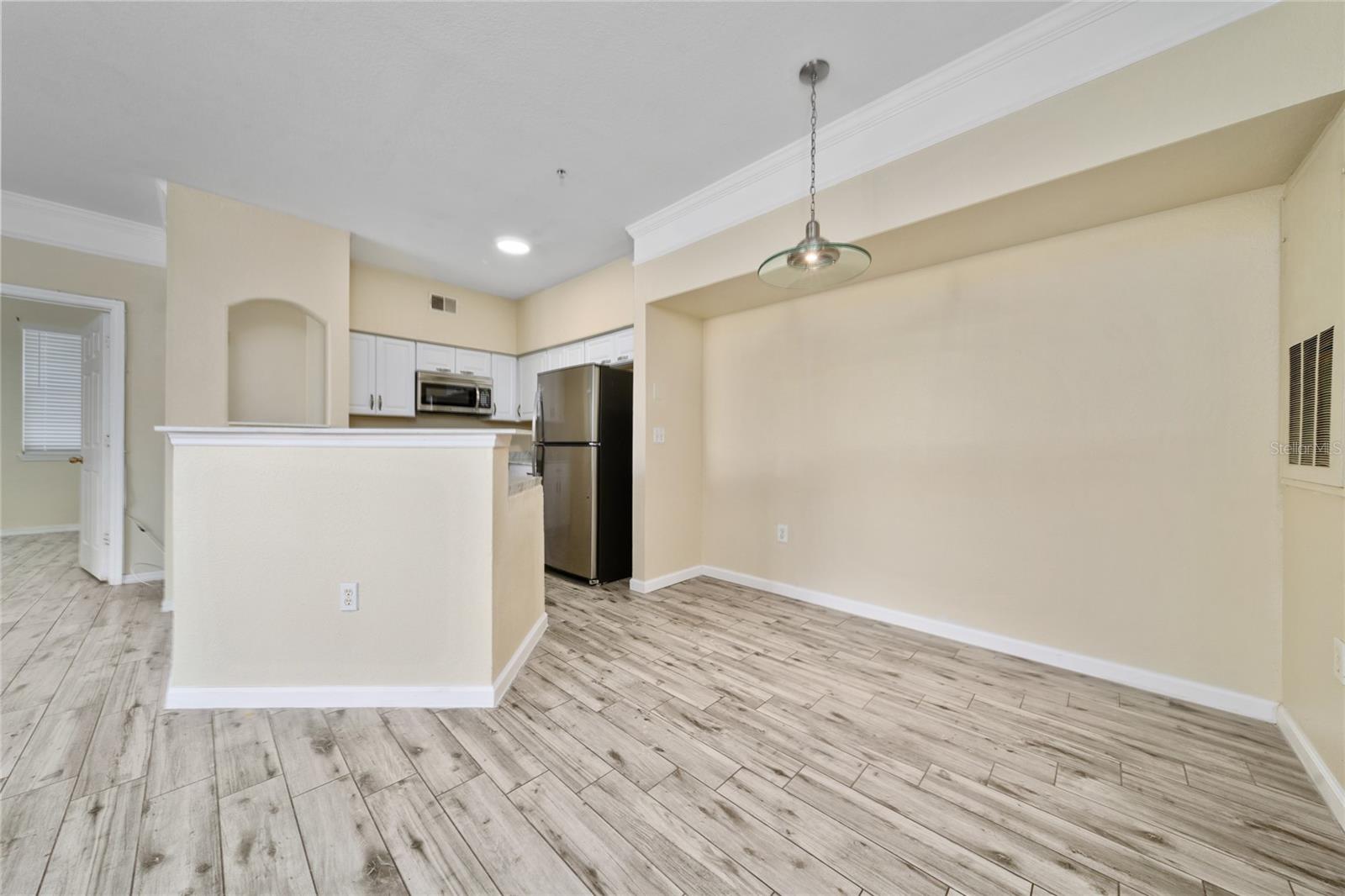 HAMPTONS/METROWEST - Residential