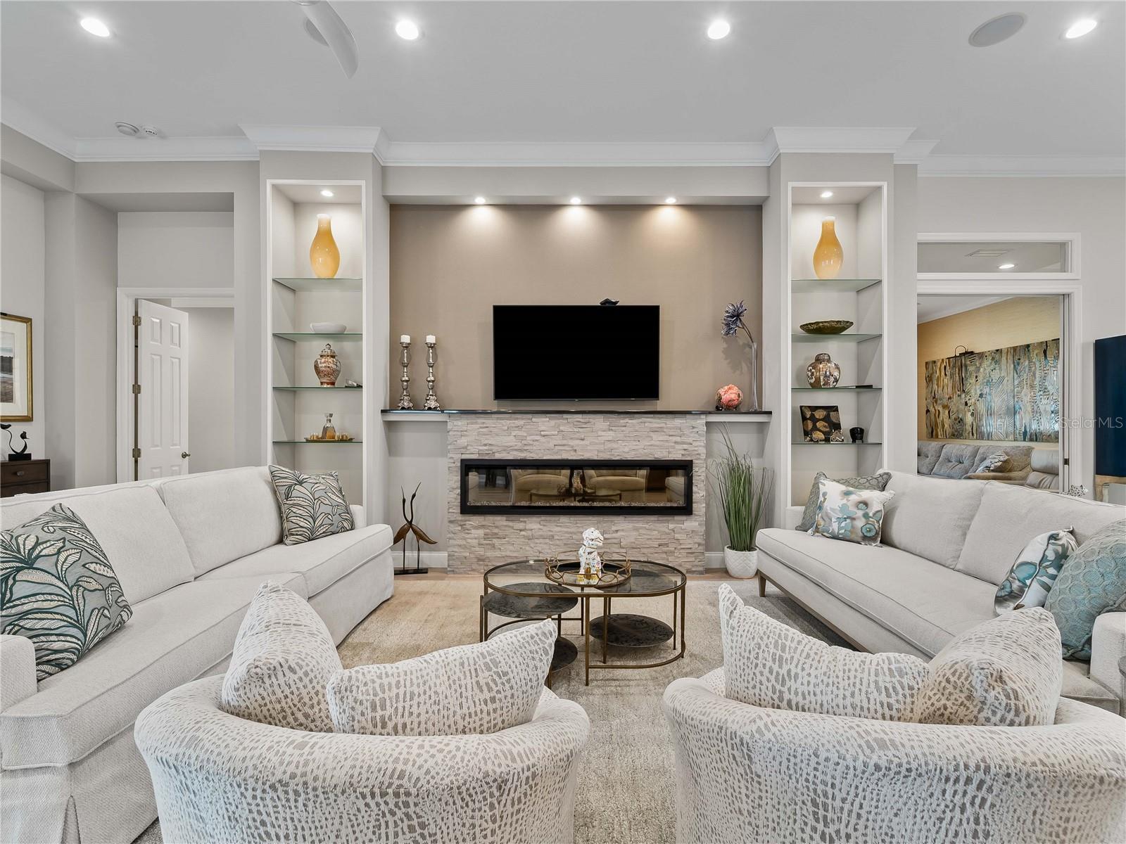 KENWOOD PARK - Residential