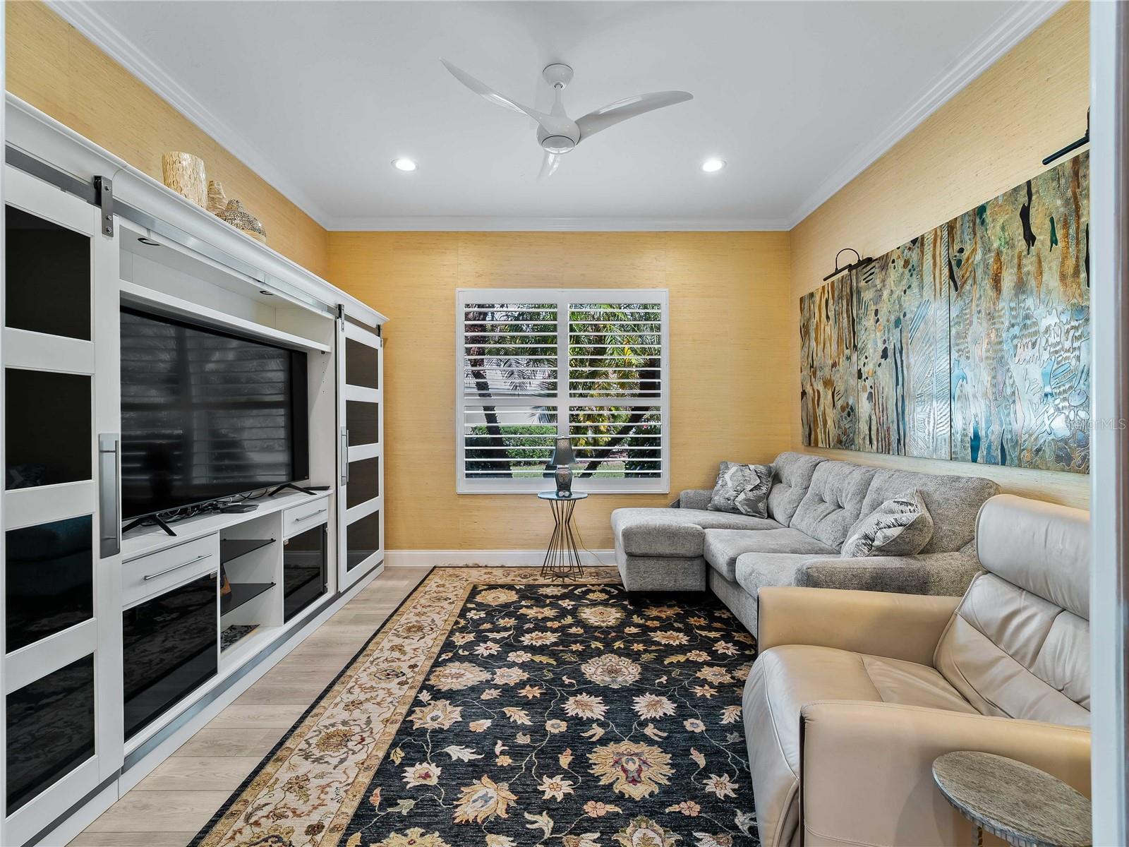 KENWOOD PARK - Residential