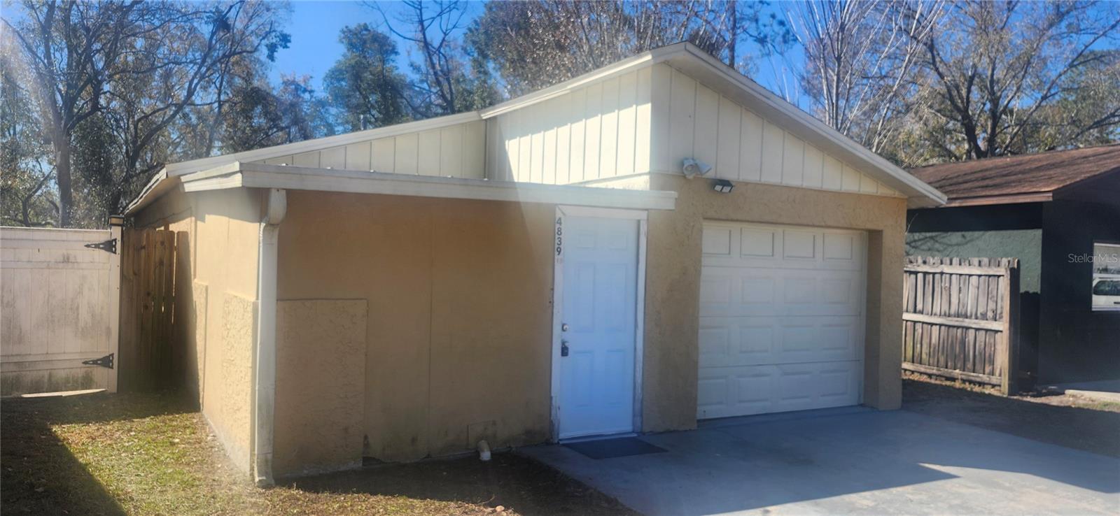WILLOW LAKE - Residential
