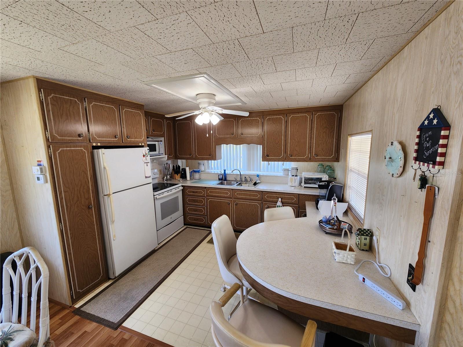 CHATEAU VILLAGE CO-OP - Residential