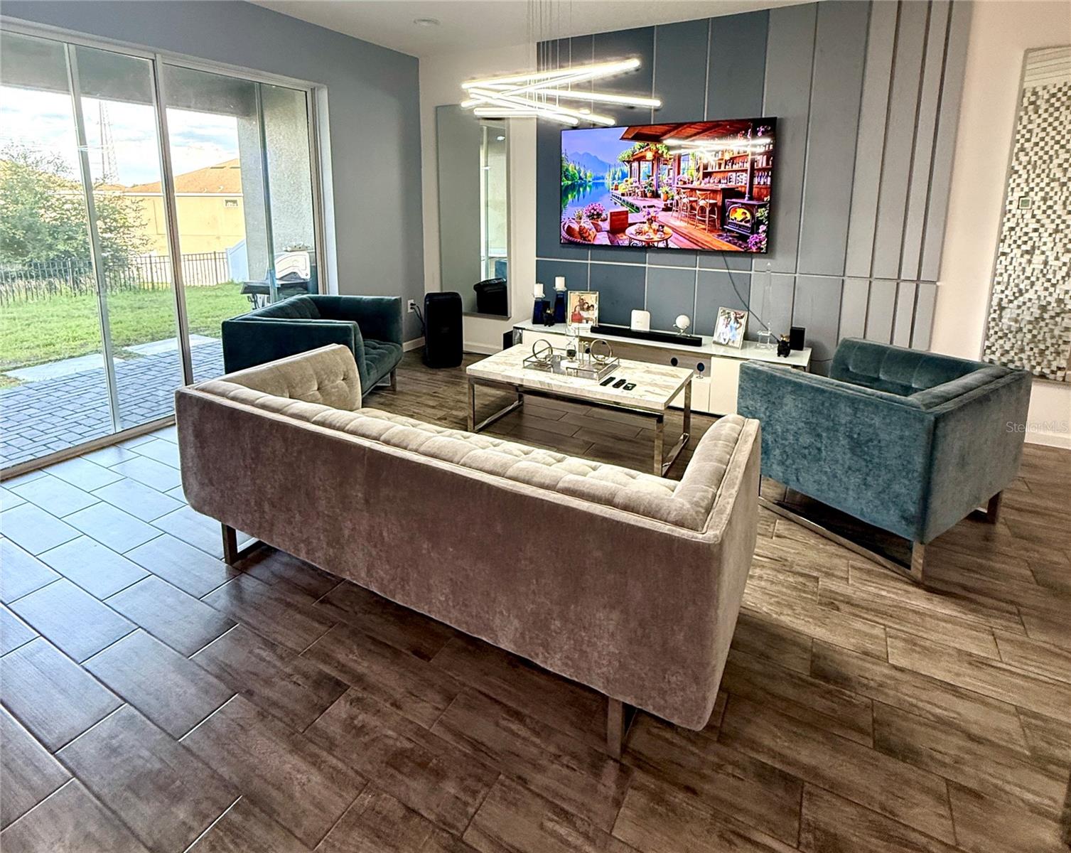 GOLDEN RDG - Residential Lease