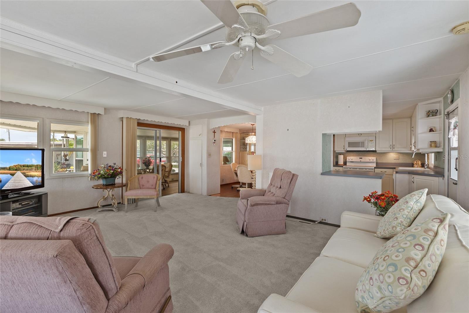 DE SOTO COMMUNITY UNIT ONE - Residential