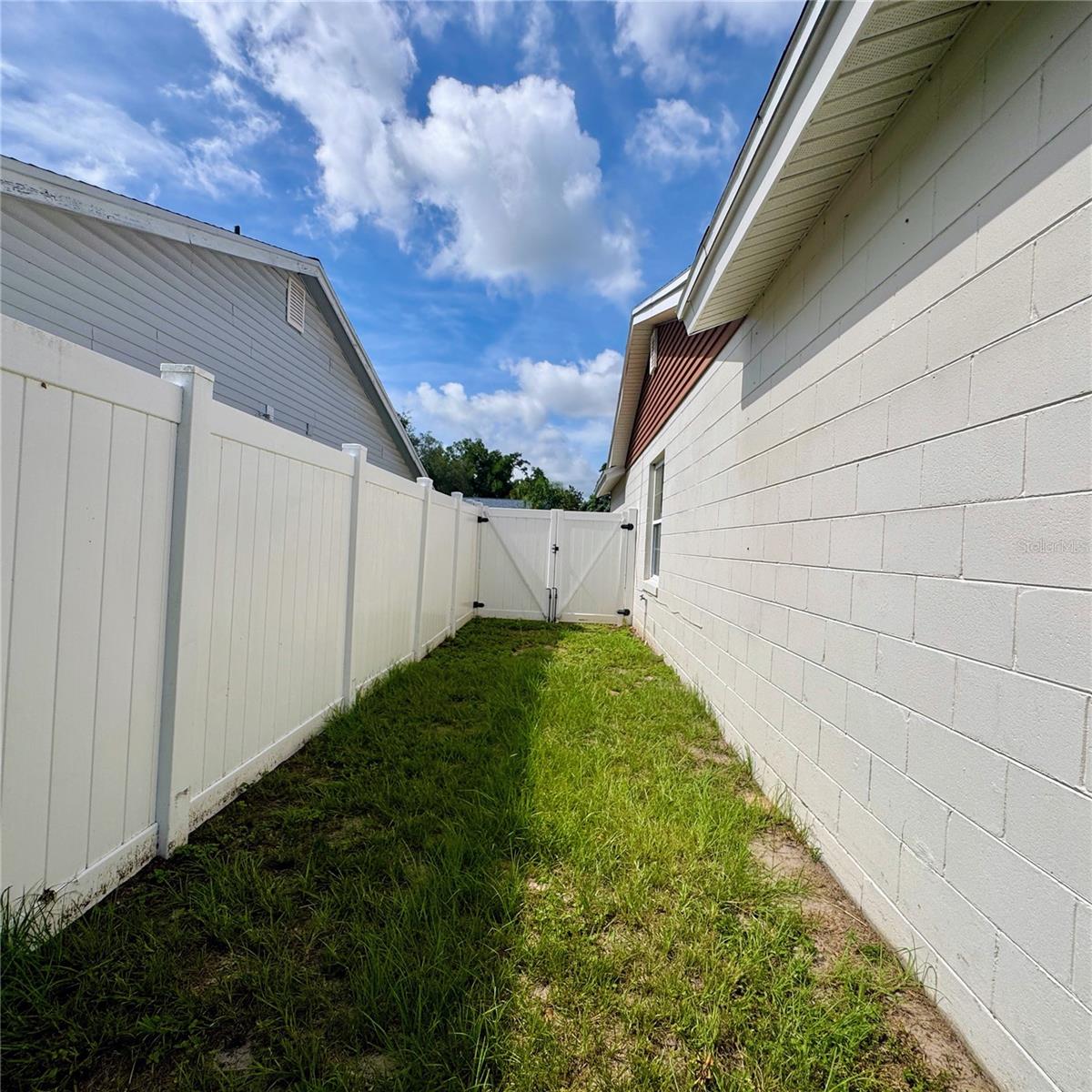 LAKEVIEW VILLAGE SEC C UNI - Residential