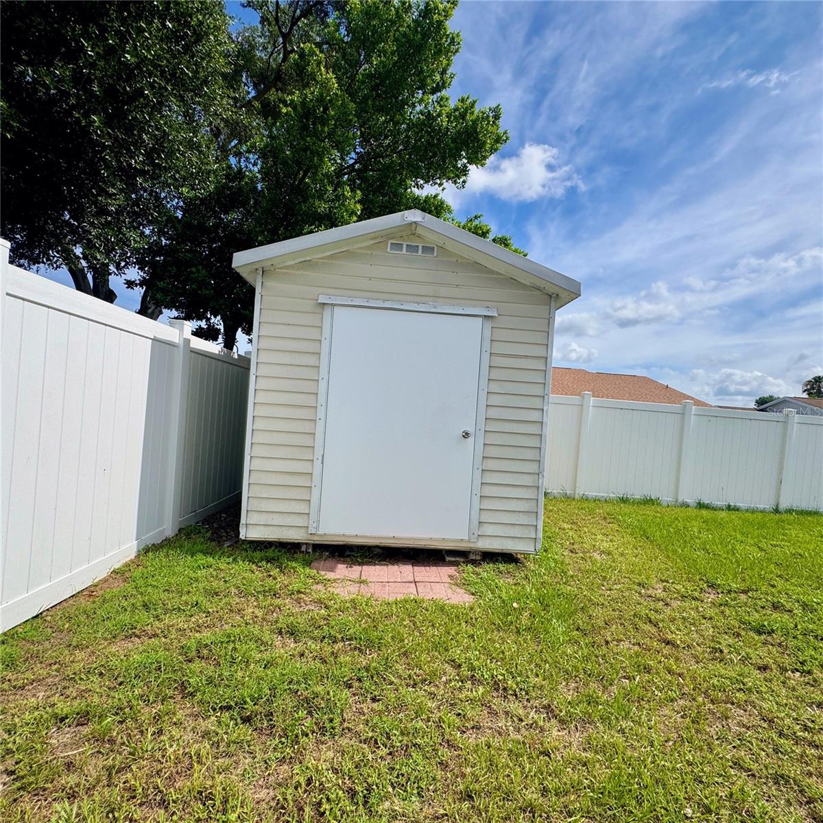 LAKEVIEW VILLAGE SEC C UNI - Residential