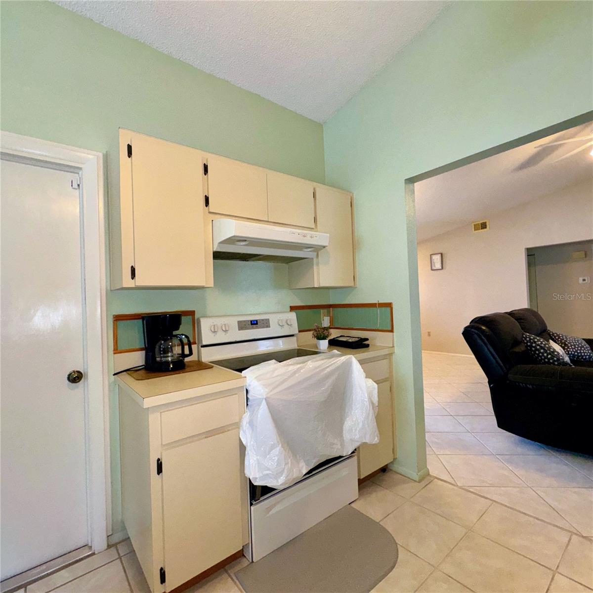 LAKEVIEW VILLAGE SEC C UNI - Residential