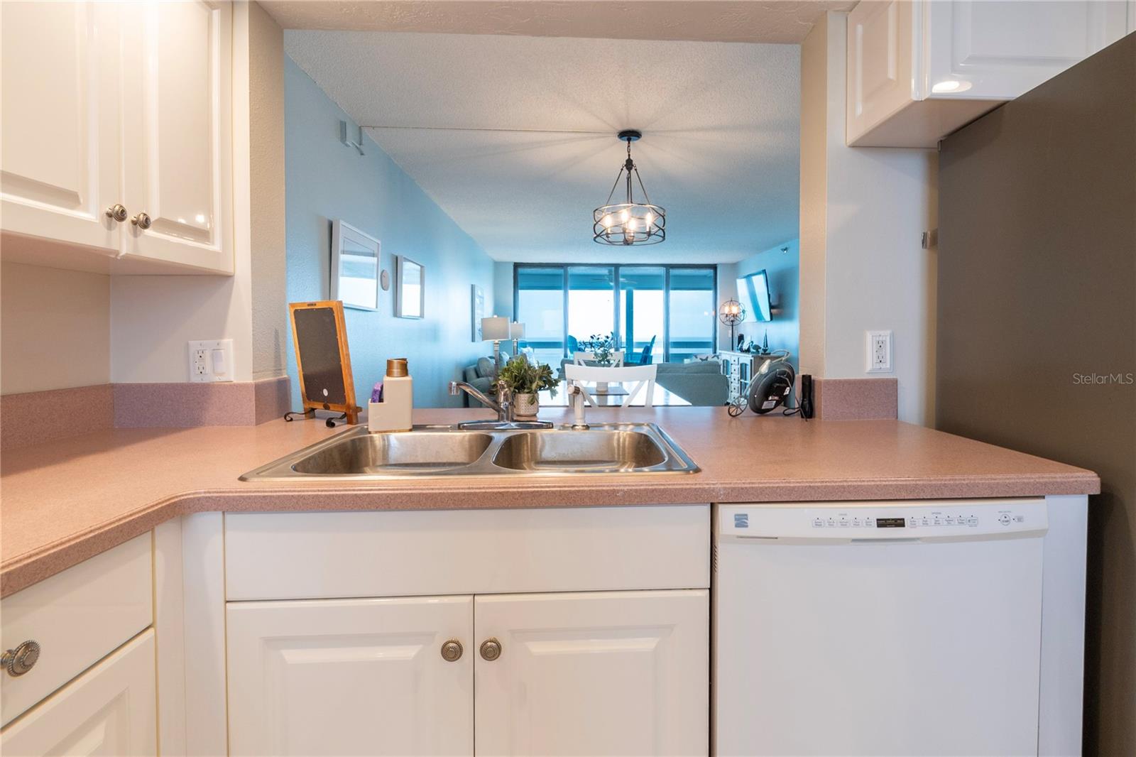 REDINGTON TOWERS 1 CONDO - Residential Lease