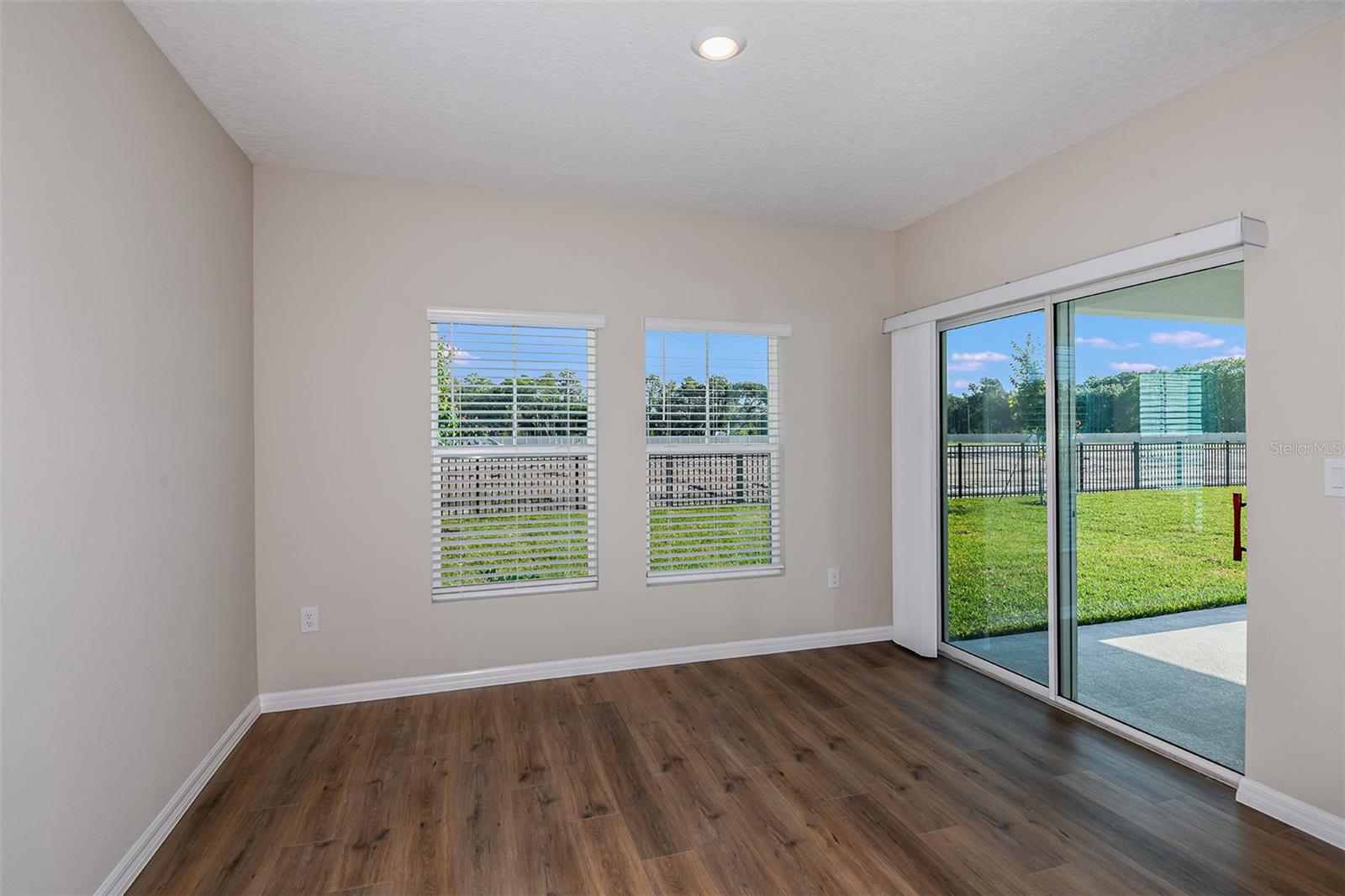 PASADENA RIDGE - Residential